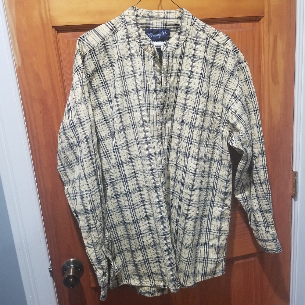 Wrangler button down shirt